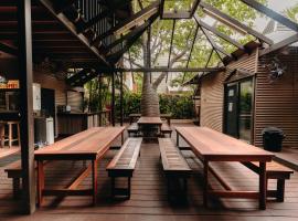 브룸에 위치한 호텔 Kimberley Travellers Lodge