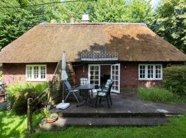 Ferienhaus Reetkate Breklum, Hotel in Breklum