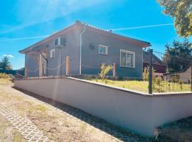 Zur Schwalbe, hotel a Melzow