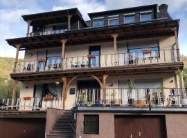 Haus Milaneva, hotell i Klotten