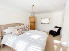 May HalfTerm Huge Kitchen 5 Mins to City Centre