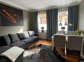 Altbaucharme Deluxe mit Balkon