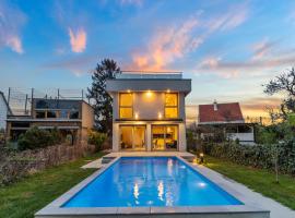 Villa Jäger mit Pool in Wien, hotel en Viena