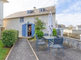 Gite La Bergerie près de Lourdes, hotel di Adé