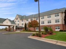 Country Inn & Suites by Radisson, Dundee, MI, hotel in Dundee
