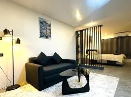 Brand new furnished Studio Apartment near Old Town