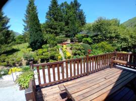 Gîte Chalet cosy Vallée d’Aspe – hotel w mieście Accous