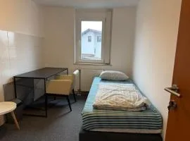 Spacious Rooms Near Center