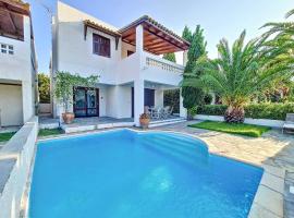 Beach Villa, Swimming pool for 8, hotel v destinaci Thermisía