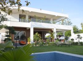 Kaashi Flora Whitehouse-9BHK, Hotel in Varanasi