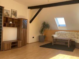 Wohnung an der Galopprennbahn, Hotel in Iffezheim