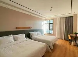 GreenTree Inn Datong YundinGYAyuan Express Hotel