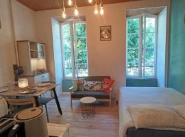 Appartement 4 pers Montagne, hotel in Eaux-Bonnes