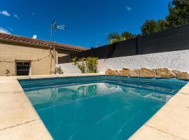 Loft des Cigales، فندق في Uchaud