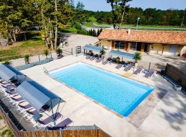 Gite 2 de l'Orée du Bois, hotel u gradu Thenon