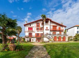 Appartement Erlandé, hotel v destinaci Urrugne