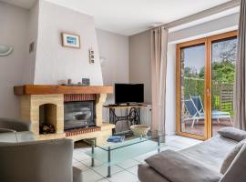 Gite Palombe, Hotel in Lanvallay