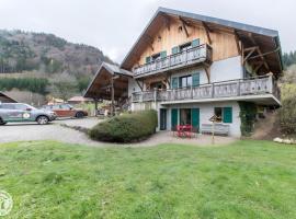 Gîte Chez Mayon – hotel w mieście Orcier