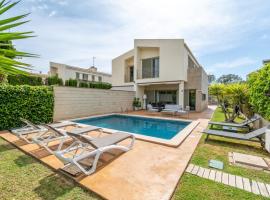 Astur - Moderno Chalet Con Piscina, Hotel in Puigderrós