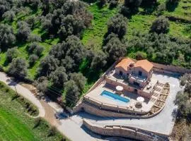 Villa FoRest luxury in nature with private pool