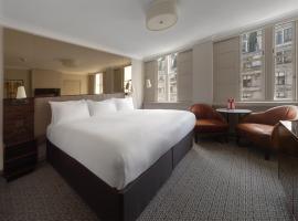 Strand Palace, hotel di London