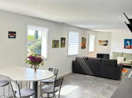 La galerie de Josette، فندق في Veyre-Monton