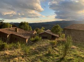 maison en granit dans un hameau, hotel di Gluiras