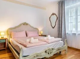 Luxe Historic Chateau Ciasa Soldà 1