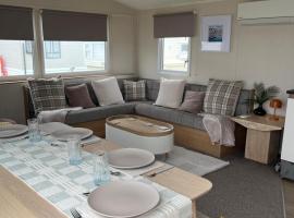 Whitstable Modern Seaside Escape Park Holiday Min 3 Nights for Booking, hotel di Seasalter