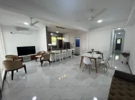 Luxe Mini-Suite Maharagama