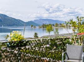 Superbe Appartement avec vue sur le Lac du Bourget: Tresserves şehrinde bir otel