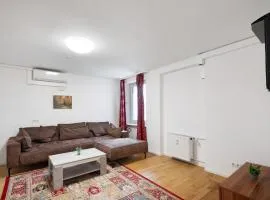 Aldars Urban Grand Suite No.15