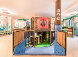 Schartneralm Zirbel Family, ξενοδοχείο σε Collalbo