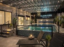 Dalton에 위치한 호텔 פלואלס - וילת יוקרה עם 4 חדרי שינה ובריכה מחוממת וגקוזי