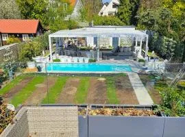 Beautiful new L apartment -15 min to Octoberfest