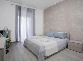 20min walk or 2min drive to Veronafiere
