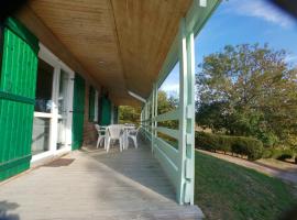 3 Chalet Lilas, hotel u gradu Blavignac