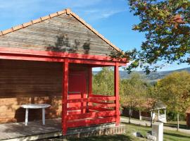 11 Chalet Albizia، فندق في Blavignac