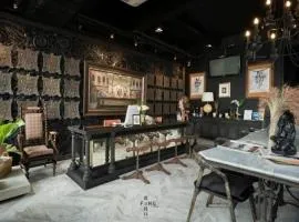 Shade House - Phuket Downtown