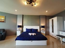 SeaPool Panorama FAMILY Condo Near AoNangRailay, khách sạn ở Ao Nam Mao