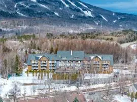 Modern Condo with Pool - Le Rendez-Vous