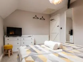 Gorgeous 2 Bedroom Home in Cirencester
