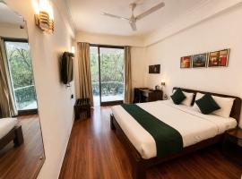 EMBLEM Hotel - Arjun Marg, Golf Course Road, Gurgaon, hotel din Gurgaon