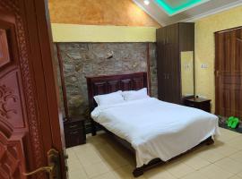 FINE BREEZE ReSORT-TOGONYE, מלון בMurinduko