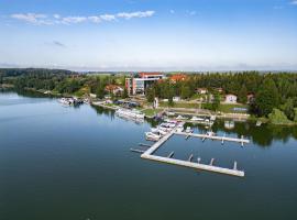 Hotel Robert's Port, hotel i Mikołajki