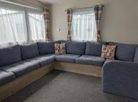 Coastal Comfort Relaxing 3-Bed Holiday Home at Marlie Holiday Park