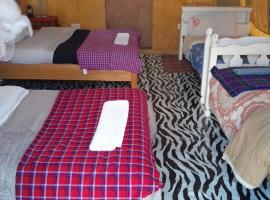 Pololet, Hotel in Sekenani