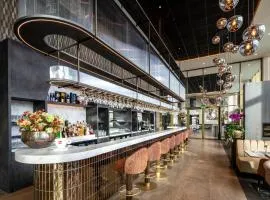 OZO Hotels De President Amsterdam Schiphol Airport