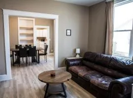 3Bed 2Bath, Walk to UE, New Reno, Parking & More!