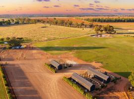 Three Ponds Estate, Hotel in Temora
